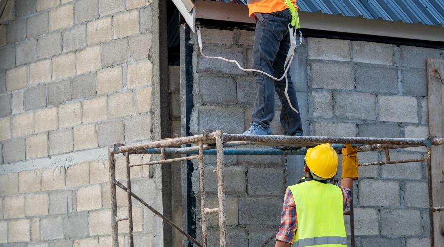 Professional residential roofers in Strafford, MO